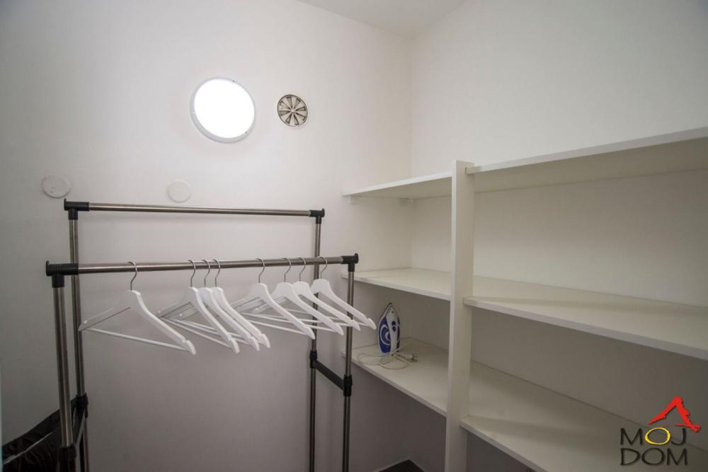 Slika 4 - Stan,NOVI SAD,BULEVAR,kv: 60, € 169950, ID: 1032629