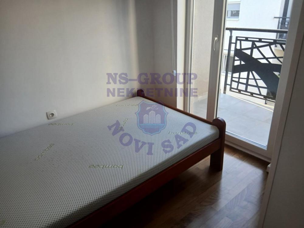Slika 4 - Jednoiposoban, 41m2, Adice Novi Sad, sa terasom