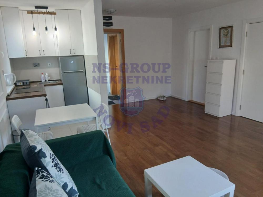 Slika 2 - Jednoiposoban, 41m2, Adice Novi Sad, sa terasom