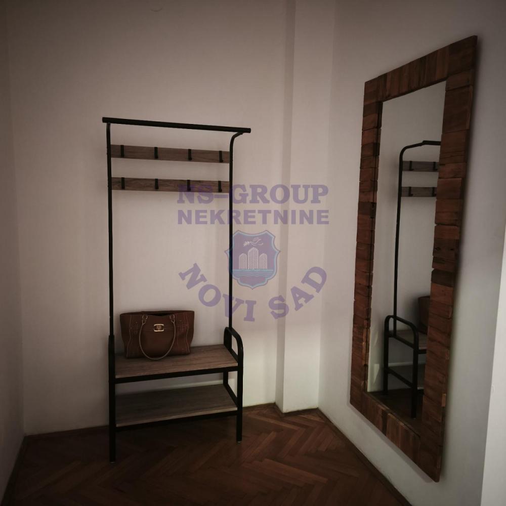 Slika 1 - Prodaja stana, 49m2, Bulevar oslobođenja Novi Sad