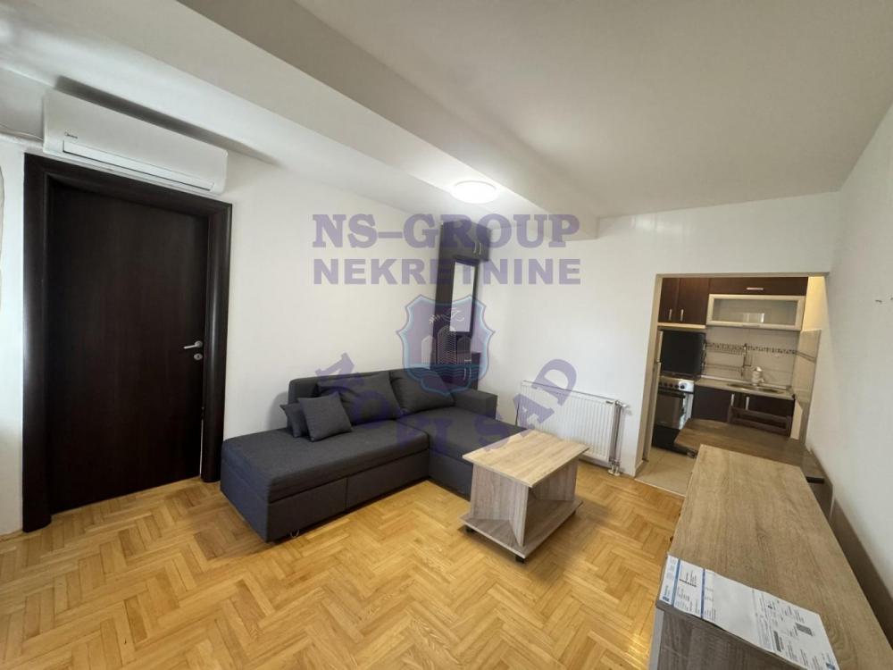 Slika 1 - 573102-Jednoiposoban-31m2-Somborska rampa