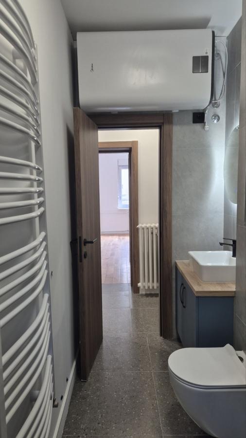 Slika 2 - Trosoban, 67m2, Novosadski kej Novi Sad, sa terasom