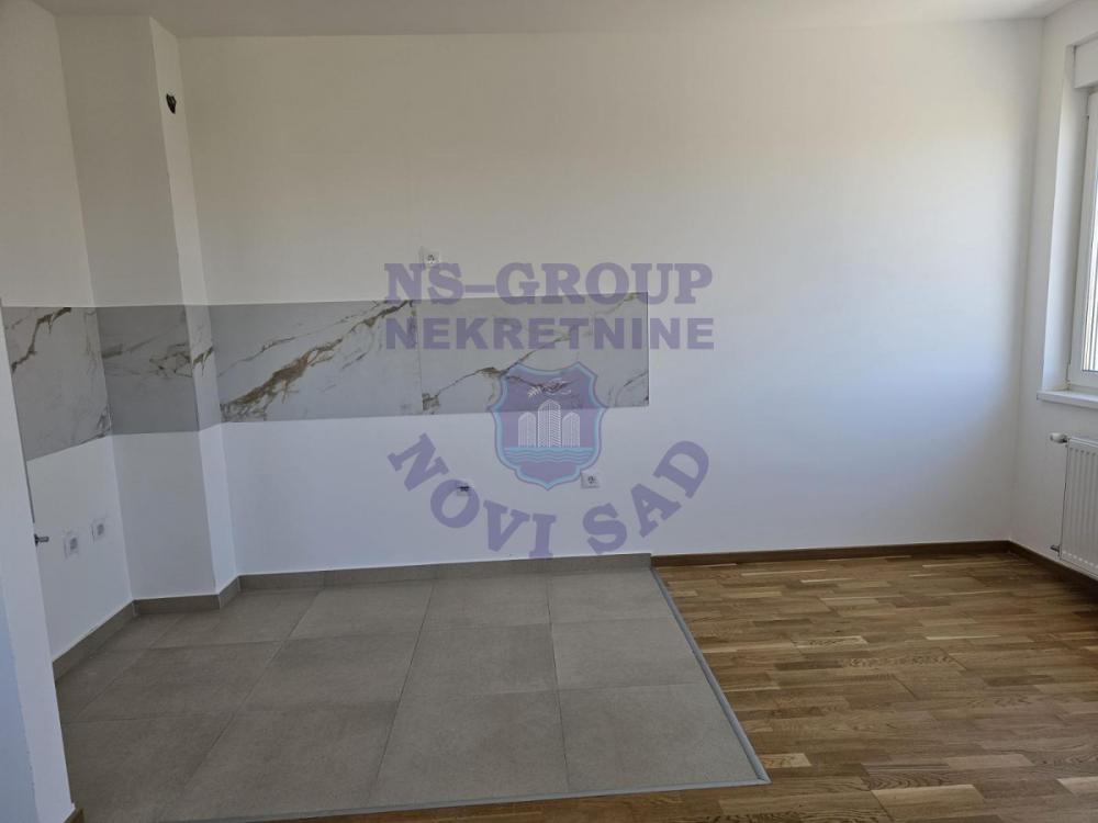 Slika 4 - Dvosoban, 46m2, Sajlovo Novi Sad, sa terasom, ima lift