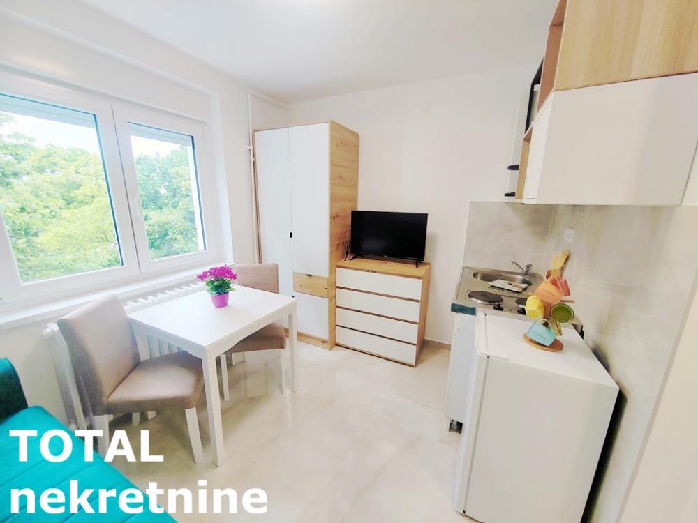 Slika 5 - Stan,NOVI SAD,SATELIT,kv: 14.00, € 56000, ID: 1100321