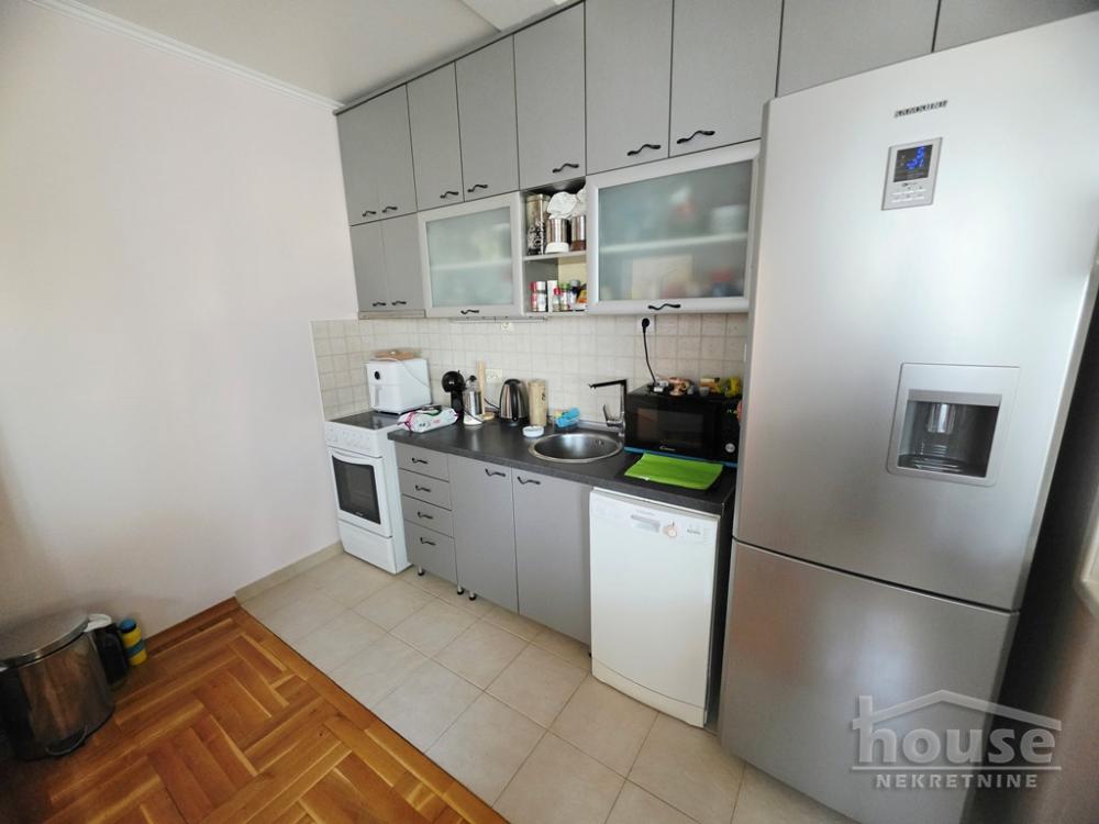 Slika 3 - Stan,NOVI SAD,CENTAR,kv: 85.00, € 255500, ID: 1066147