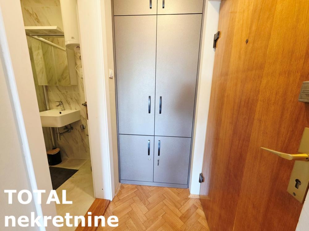 Slika 6 - Stan,NOVI SAD,PODBARA,kv: 22.00, € 105000, ID: 1103011