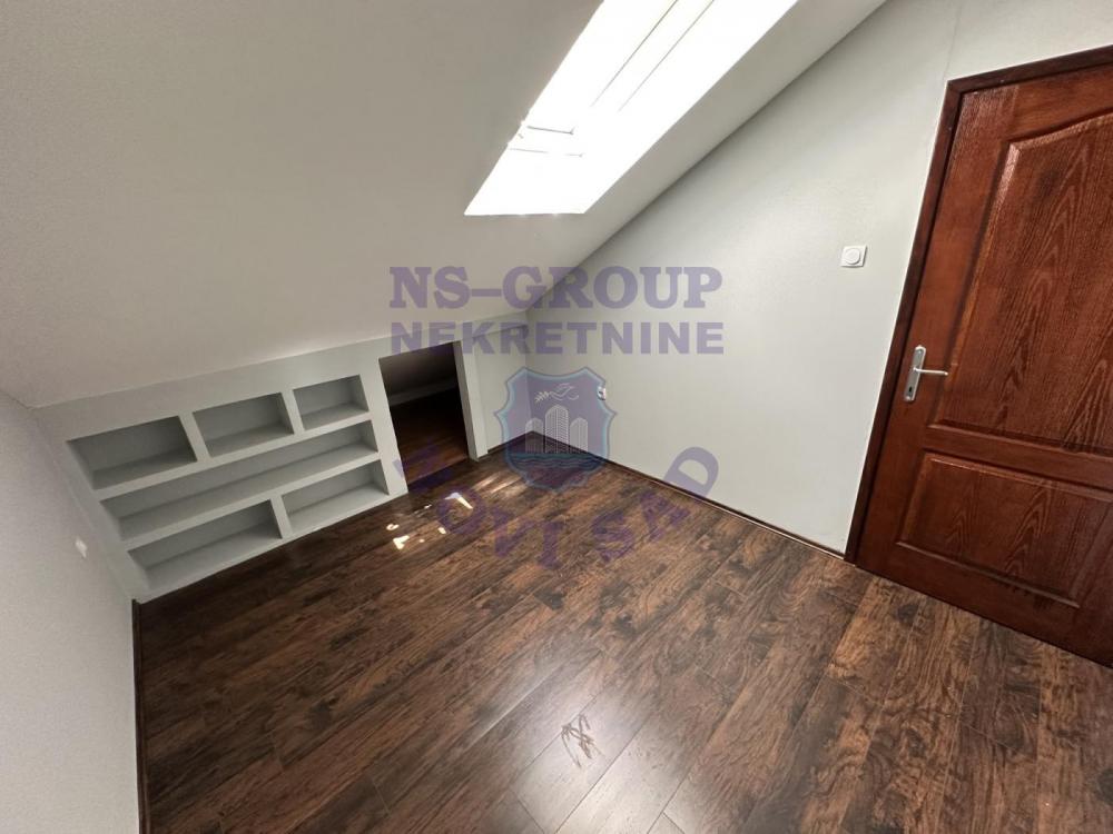 Slika 4 - Četvorosoban, 41m2, Telep Novi Sad, ima lift