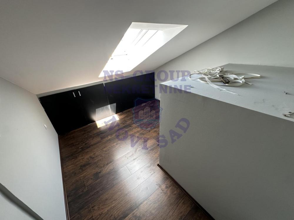 Slika 5 - Četvorosoban, 41m2, Telep Novi Sad, ima lift