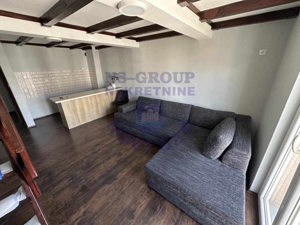 Slika 0 - Četvorosoban, 41m2, Telep Novi Sad, ima lift