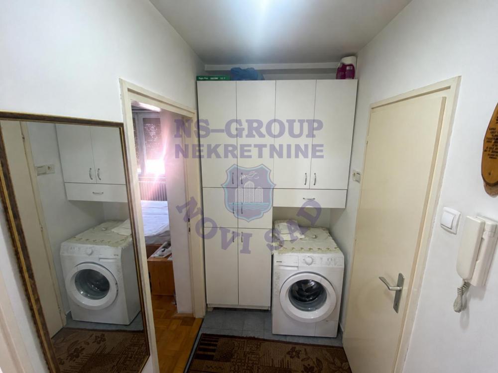 Slika 4 - Dvosoban, 49m2, Detelinara Novi Sad, sa terasom