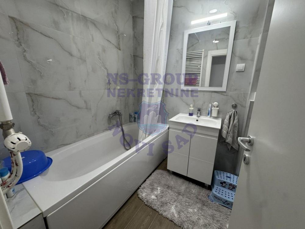 Slika 9 - Odlican trosoban stan u Temerinu 81m2