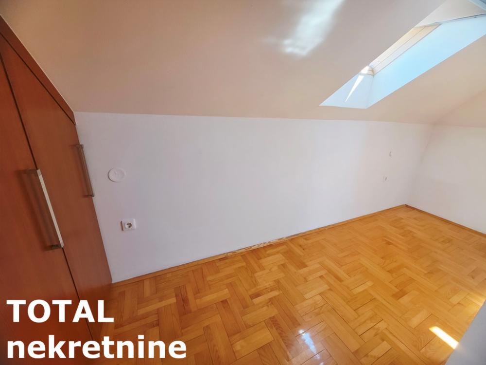 Slika 10 - Stan,NOVI SAD,GRBAVICA,kv: 83.00, € 150000, ID: 1103015