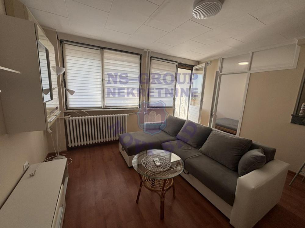 Slika 0 - Dvoiposoban, 56m2, Liman 2 Novi Sad, sa terasom, ima lift