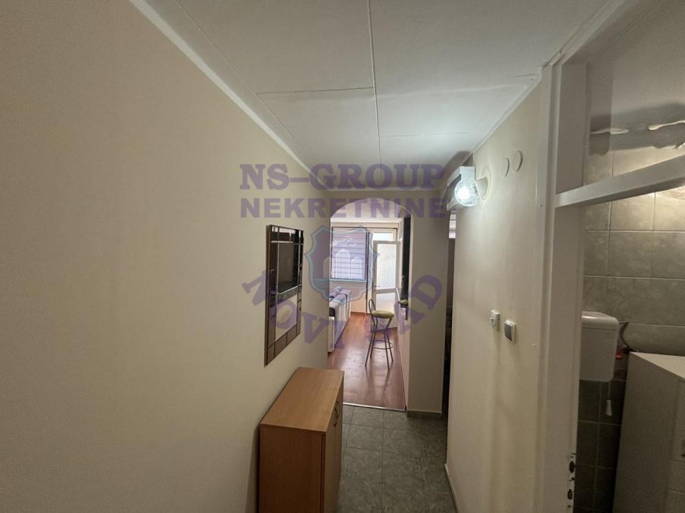 Slika 7 - Dvoiposoban, 56m2, Liman 2 Novi Sad, sa terasom, ima lift