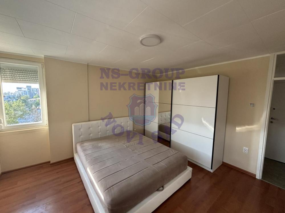 Slika 8 - Dvoiposoban, 56m2, Liman 2 Novi Sad, sa terasom, ima lift