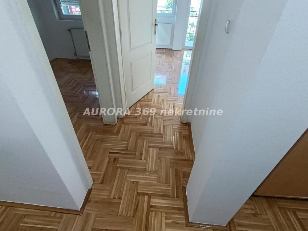 Slika 4 - NOVI SAD, NOVA DETELINARA, ODLIČAN DVOIPOSOBAN 59m2, POLUNAMEŠTEN, 2 SPRAT