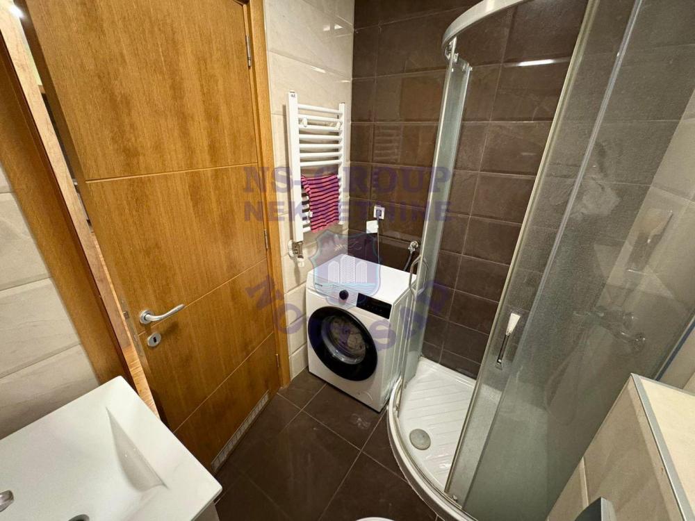 Slika 1 - Četvorosoban, 90m2, Nova Detelinara Novi Sad, sa terasom, ima lift
