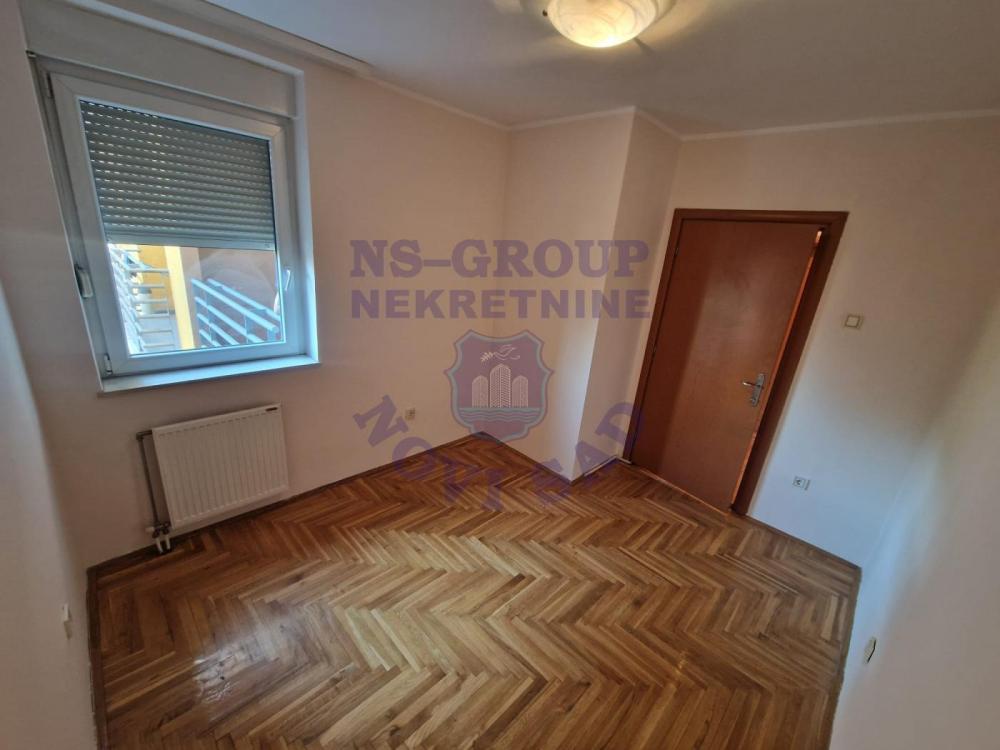Slika 6 - Jednoiposoban, 41m2, Nova Detelinara Novi Sad, sa terasom, ima lift