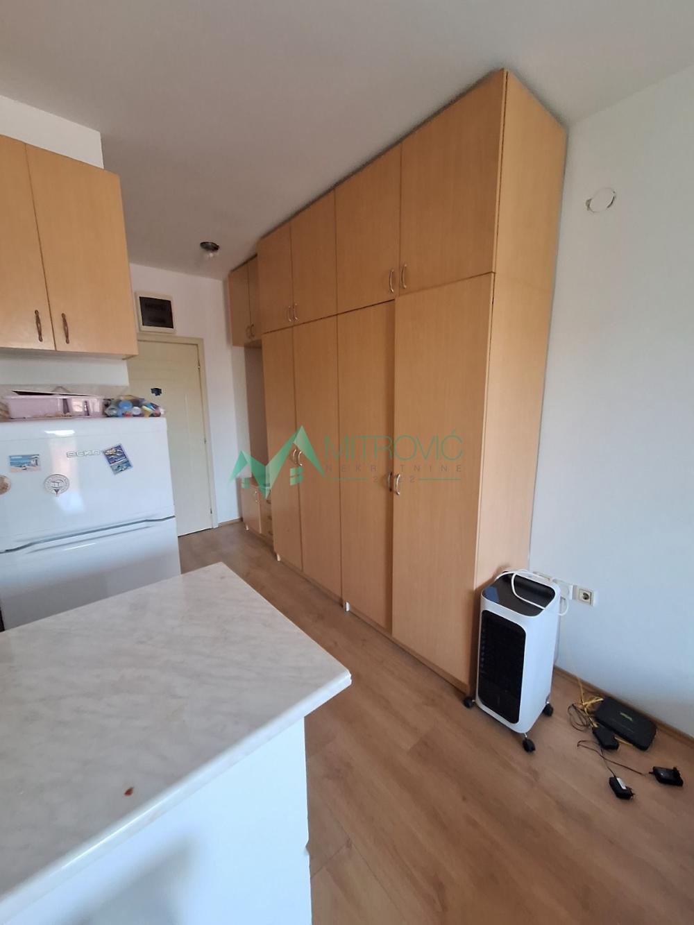 Slika 5 - NOVI SAD, NOVA DETELINARA, AGENCIJSKA ŠIFRA 1004608 