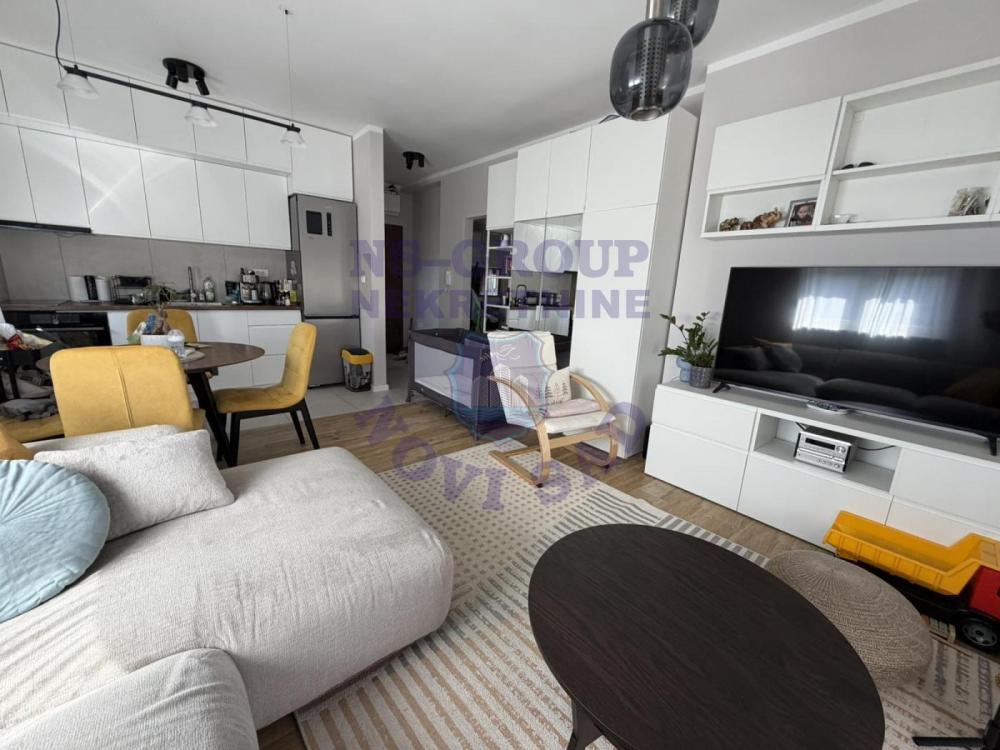 Glavna slika -576570-TROSTRANO ORIJENTISAN,SVETAO,U CENI PARKING MESTO I GRATIS TERASA OD 8M2