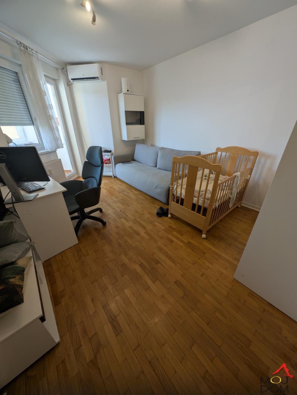 Slika 2 - Stan,NOVI SAD,GRBAVICA,kv: 79, € 267800, ID: 1032663
