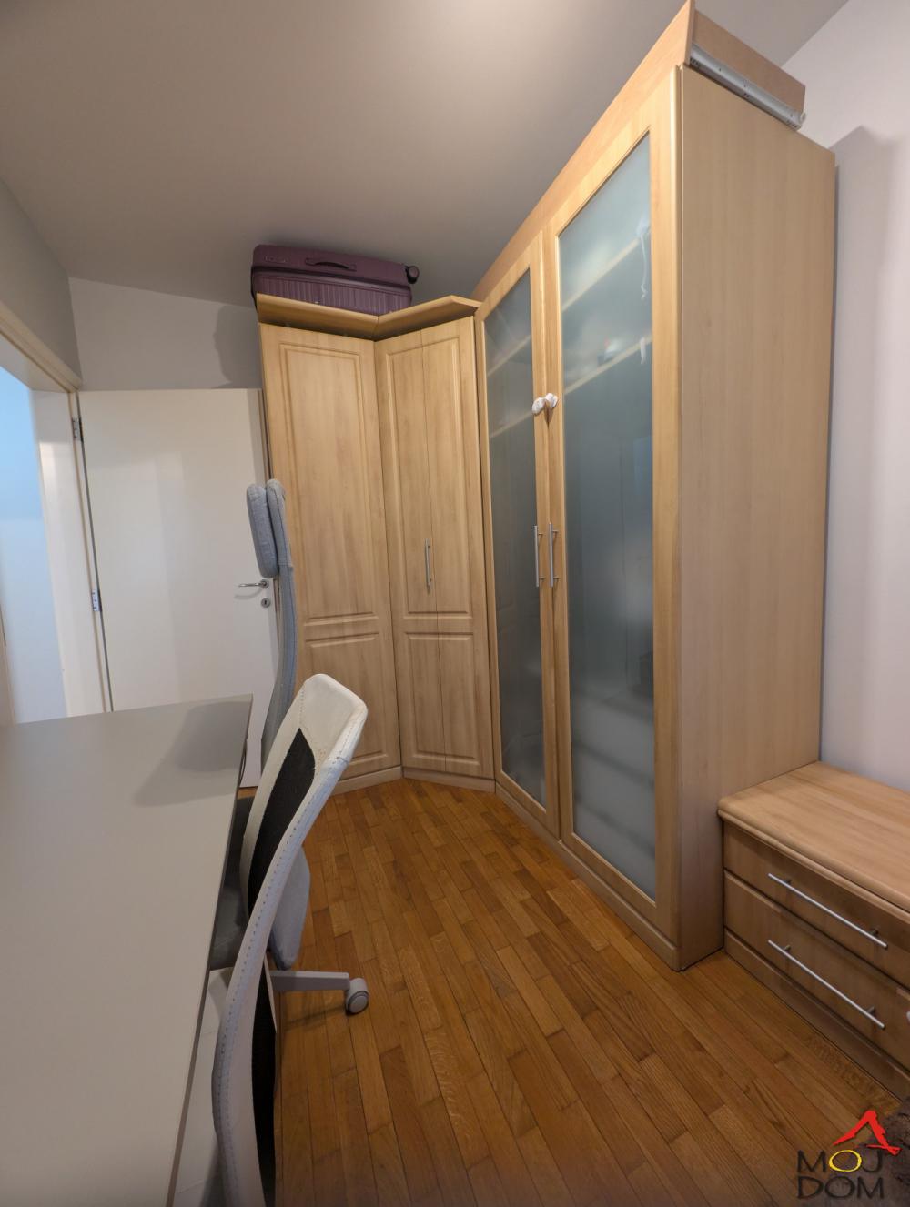 Slika 6 - Stan,NOVI SAD,GRBAVICA,kv: 79, € 267800, ID: 1032663