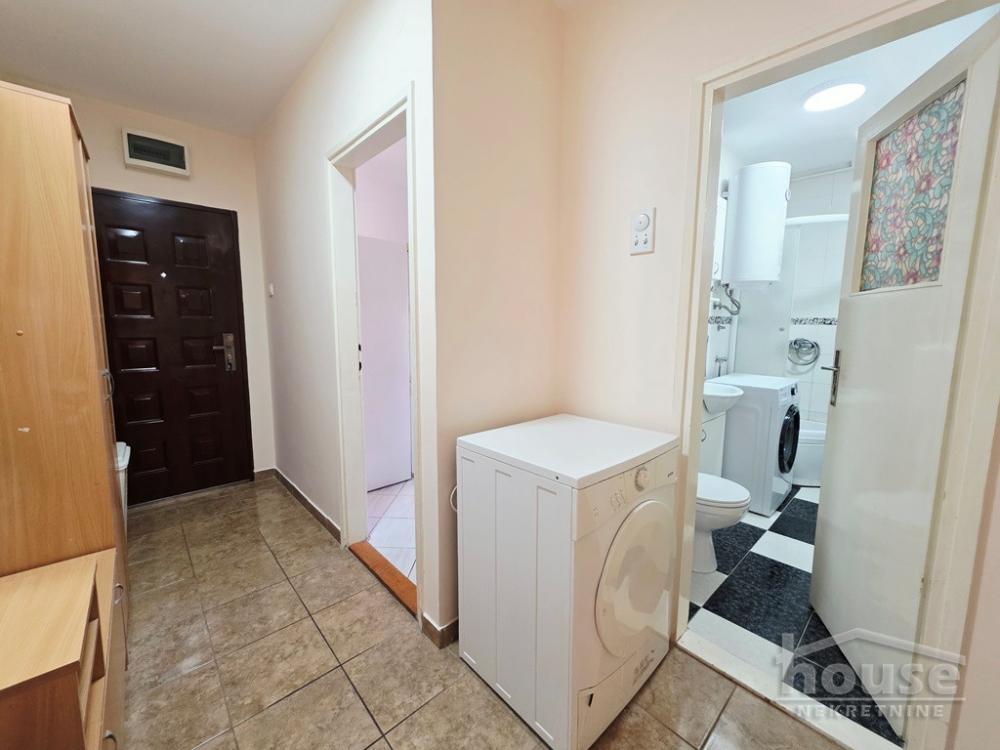 Slika 1 - Stan,NOVI SAD,DETELINARA,kv: 51.00, € 125000, ID: 1066185