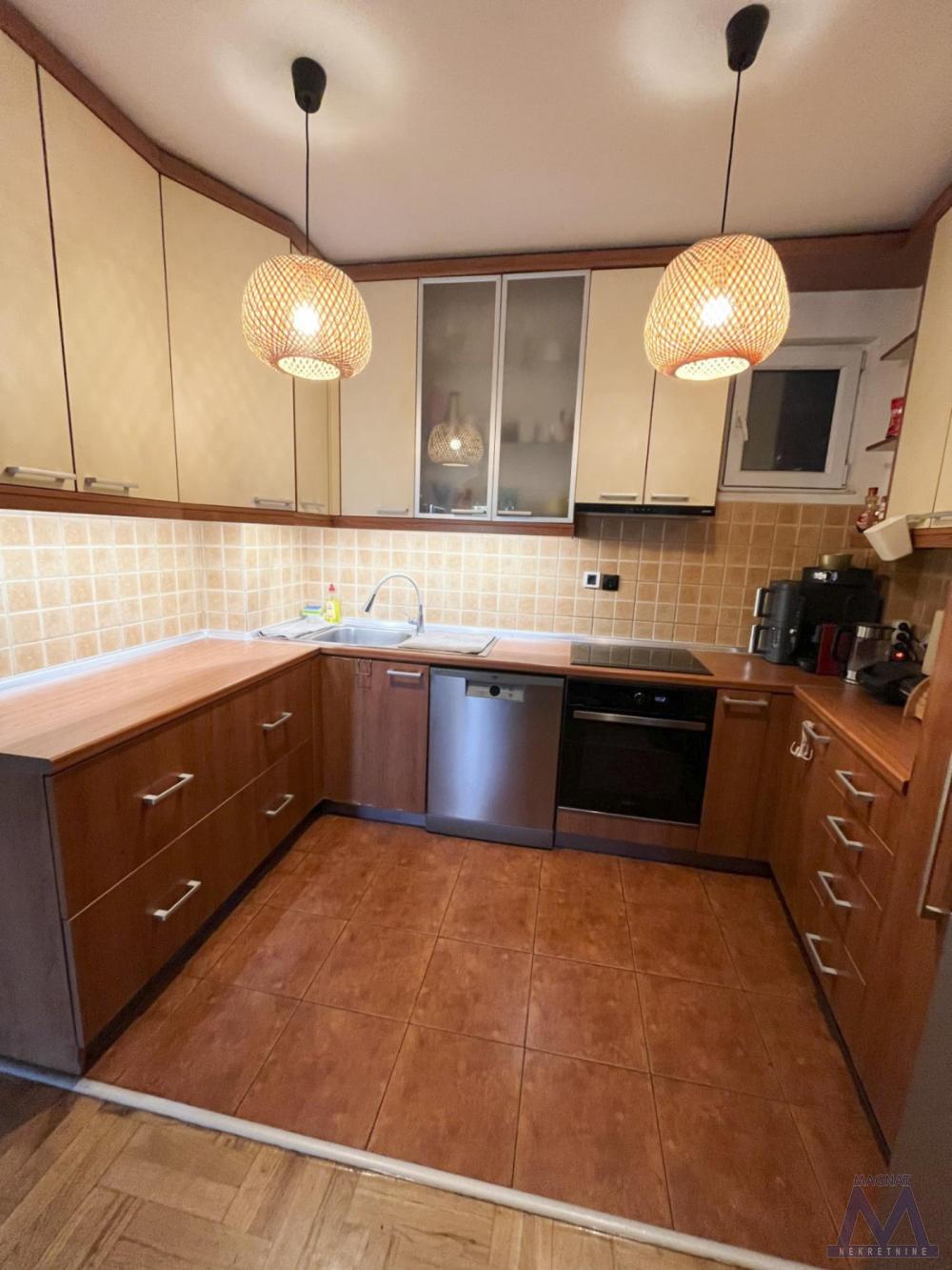 Slika 1 - Stan,NOVI SAD,SALAJKA,kv: 86, € 221450, ID: 1019435