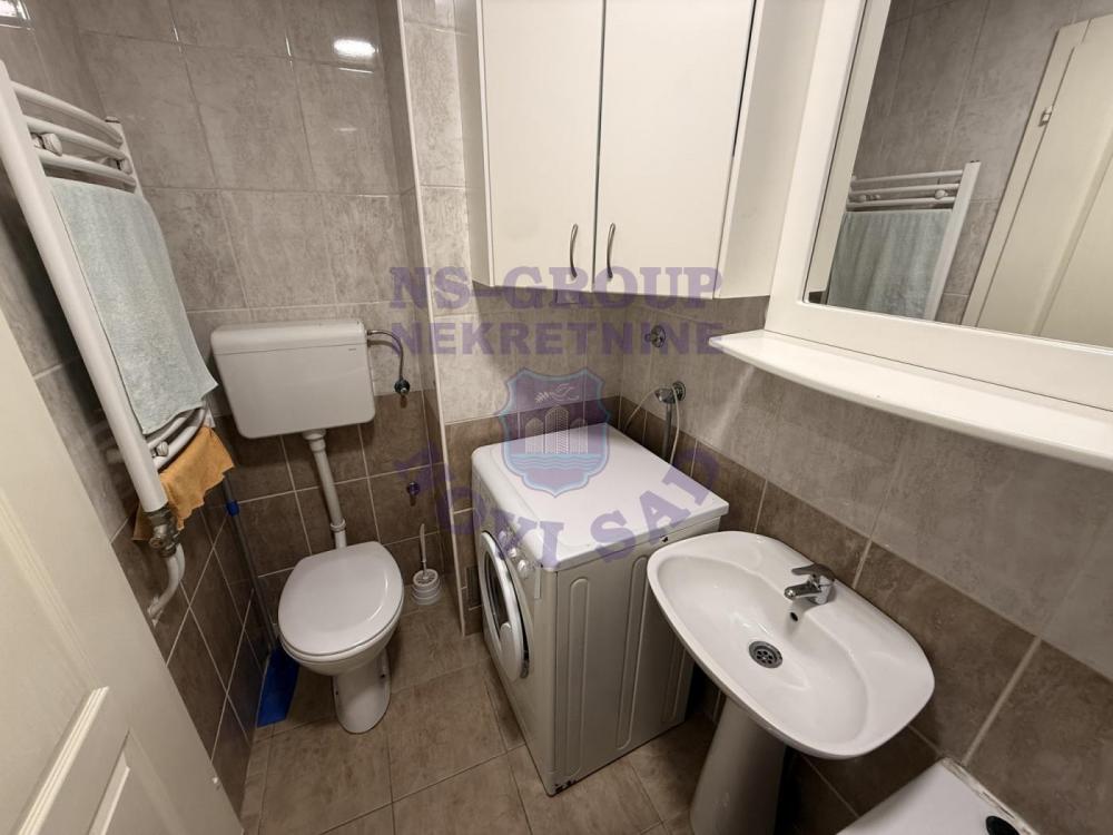 Slika 0 - Dvosoban, 38m2, Nova Detelinara Novi Sad, ima lift