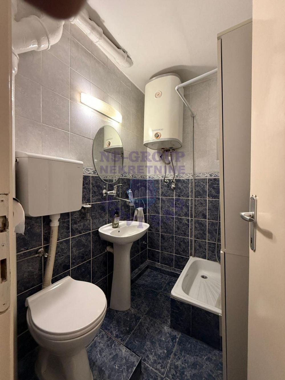 Slika 6 - Jednosoban, 39m2, Liman 2 Novi Sad, ima lift