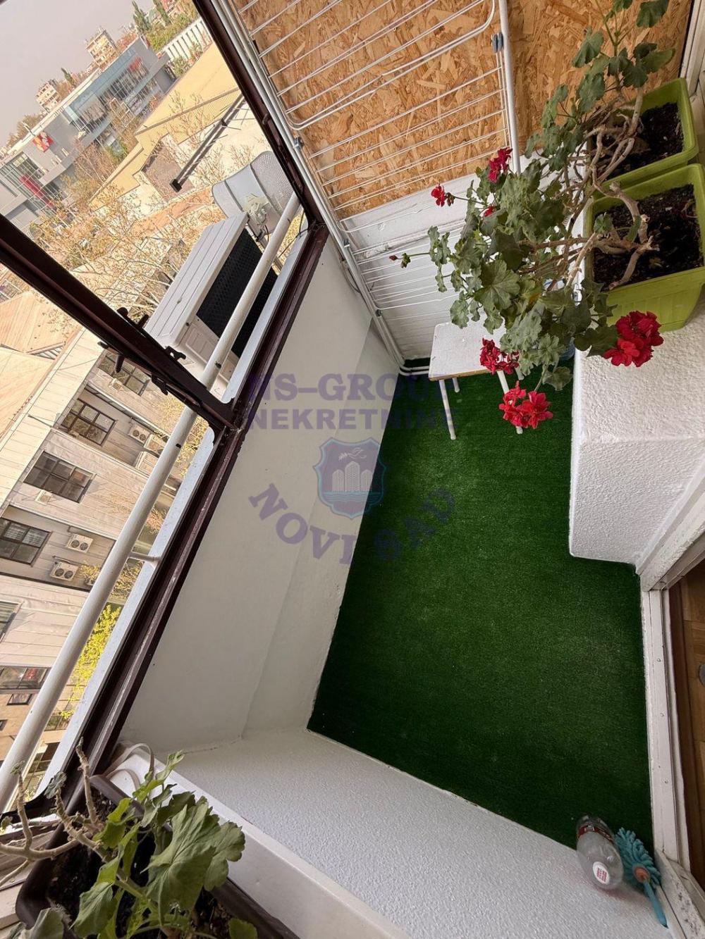 Slika 7 - Jednosoban, 39m2, Liman 2 Novi Sad, ima lift