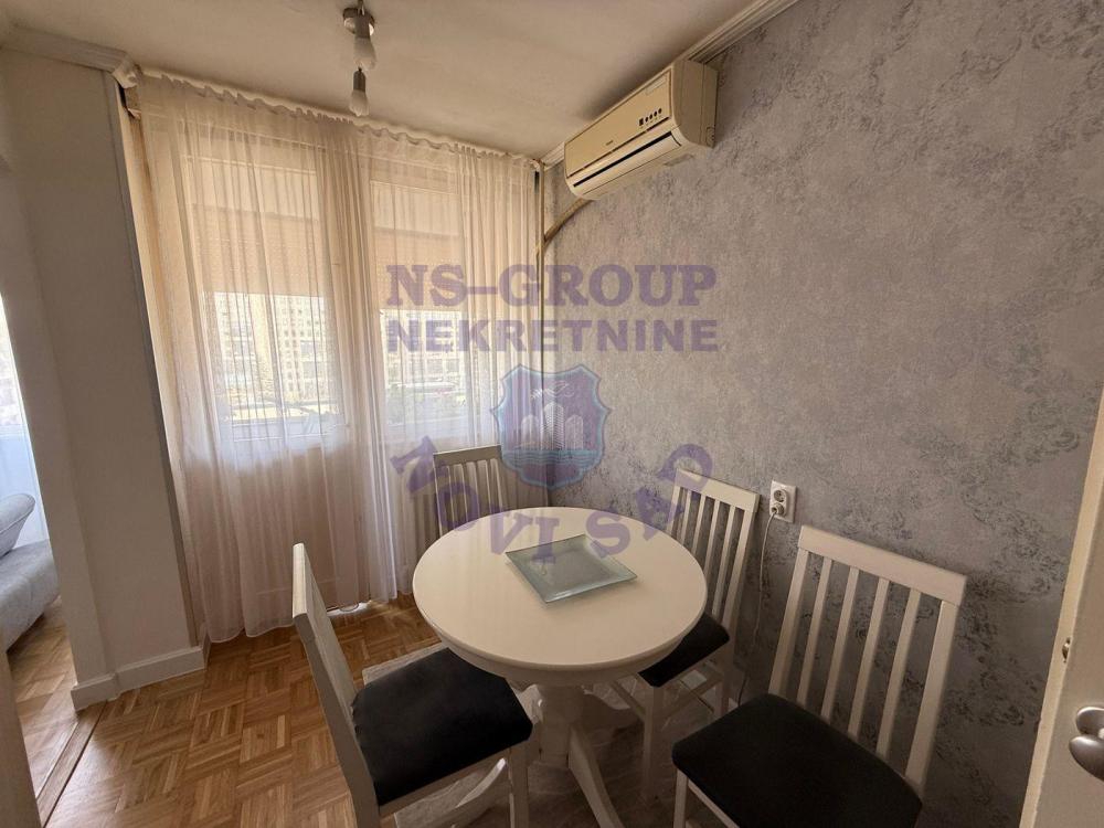 Slika 2 - Jednosoban, 39m2, Liman 2 Novi Sad, ima lift