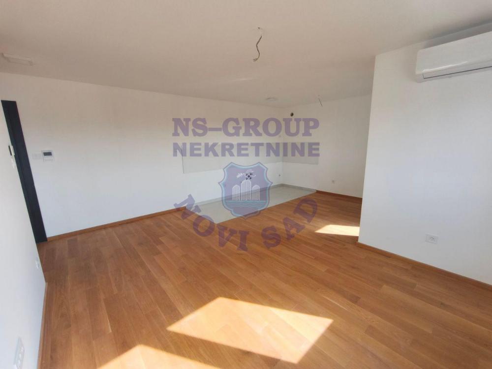Slika 3 - Trosoban, 58m2, Nova Detelinara Novi Sad, sa terasom, ima lift