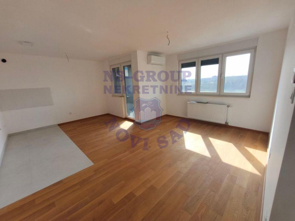 Glavna slika -Trosoban, 58m2, Nova Detelinara Novi Sad, sa terasom, ima lift