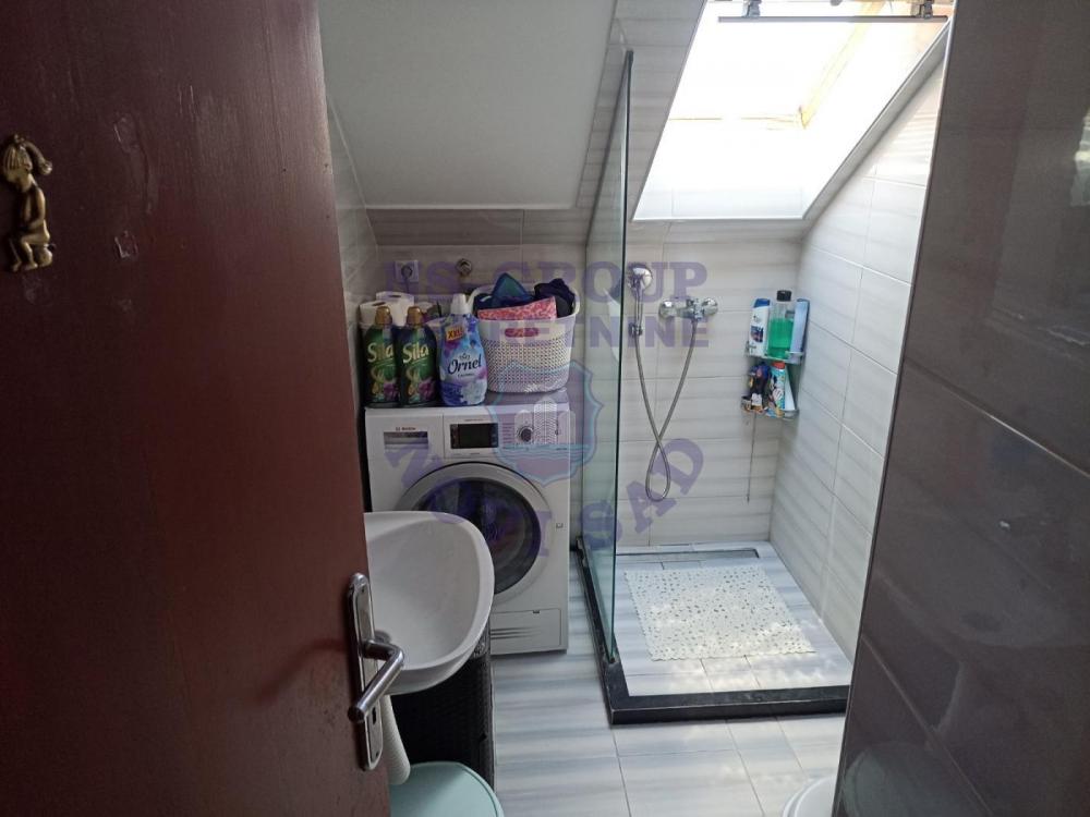 Slika 7 - Jednoiposoban, 42m2, Nova Detelinara Novi Sad, ima lift