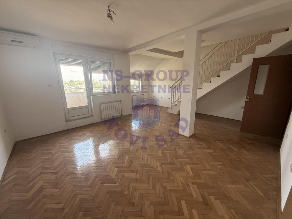 Slika 1 - Trosoban, 86m2, Novo naselje Novi Sad, ima lift