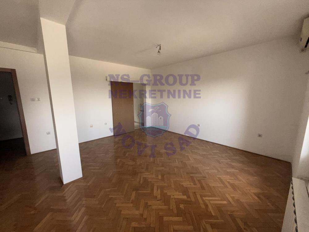 Glavna slika -Trosoban, 86m2, Novo naselje Novi Sad, ima lift