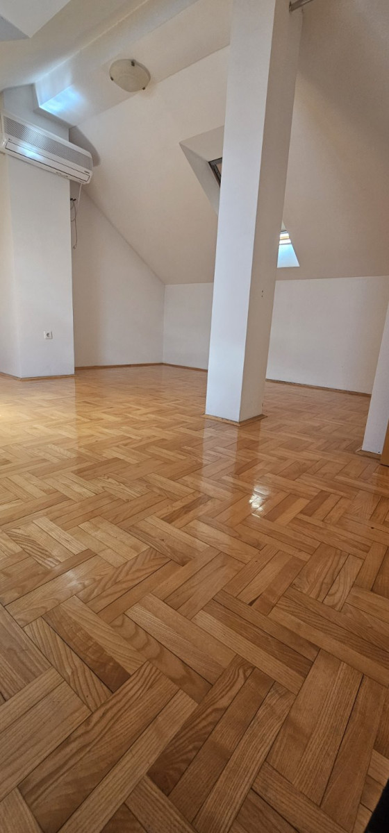 Slika 8 - Stan,NOVI SAD,GRBAVICA,kv: 39.00, € 154500, ID: 1059671