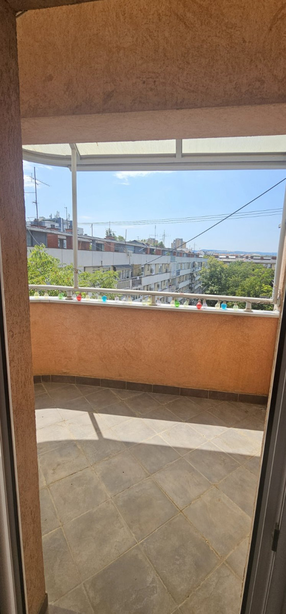Slika 7 - Stan,NOVI SAD,GRBAVICA,kv: 39.00, € 154500, ID: 1059671