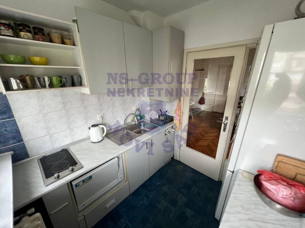 Slika 2 - Dvosoban, 59m2, Banatić Novi Sad, sa terasom, ima lift