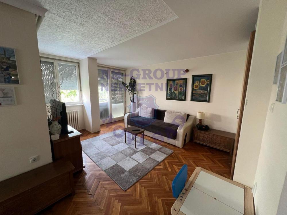Glavna slika -Dvosoban, 59m2, Banatić Novi Sad, sa terasom, ima lift