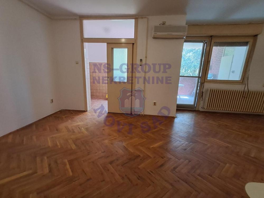 Slika 2 - 576670-Stan na Novom Naselju