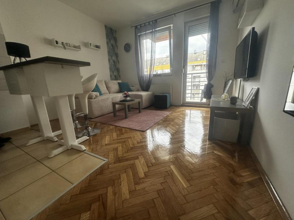 Slika 1 - Garsonjera 25m Nova detelinara
