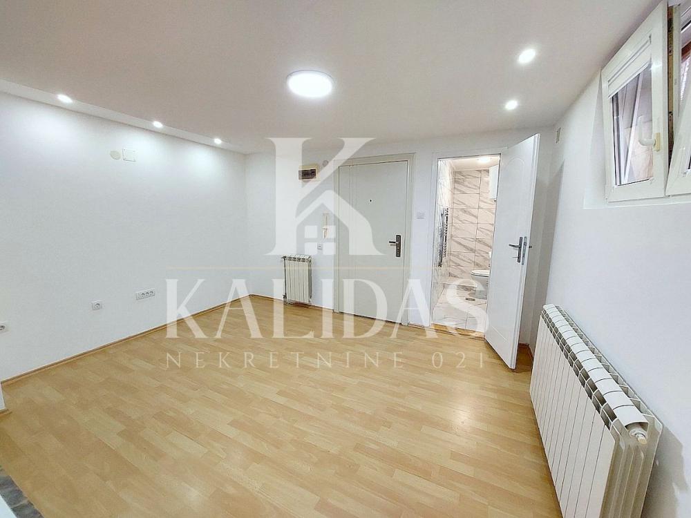Slika 5 - Stan,NOVI SAD,CENTAR,kv: 33, € 118450, ID: 1008939