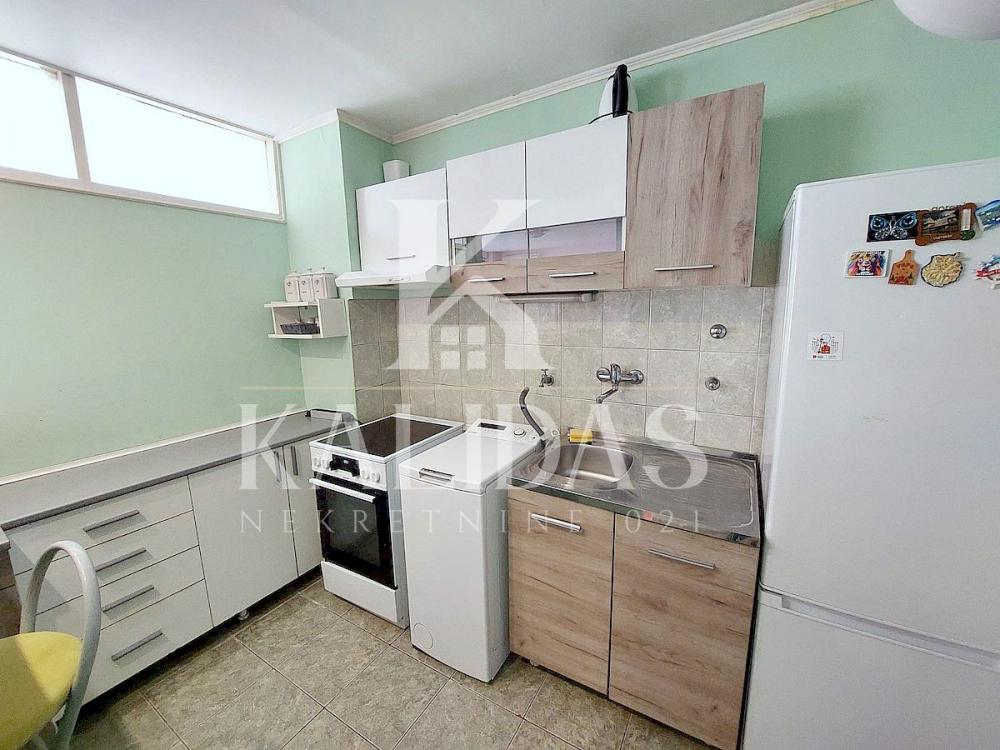Slika 10 - Stan,NOVI SAD,LIMAN 2,kv: 56, € 172000, ID: 1008933