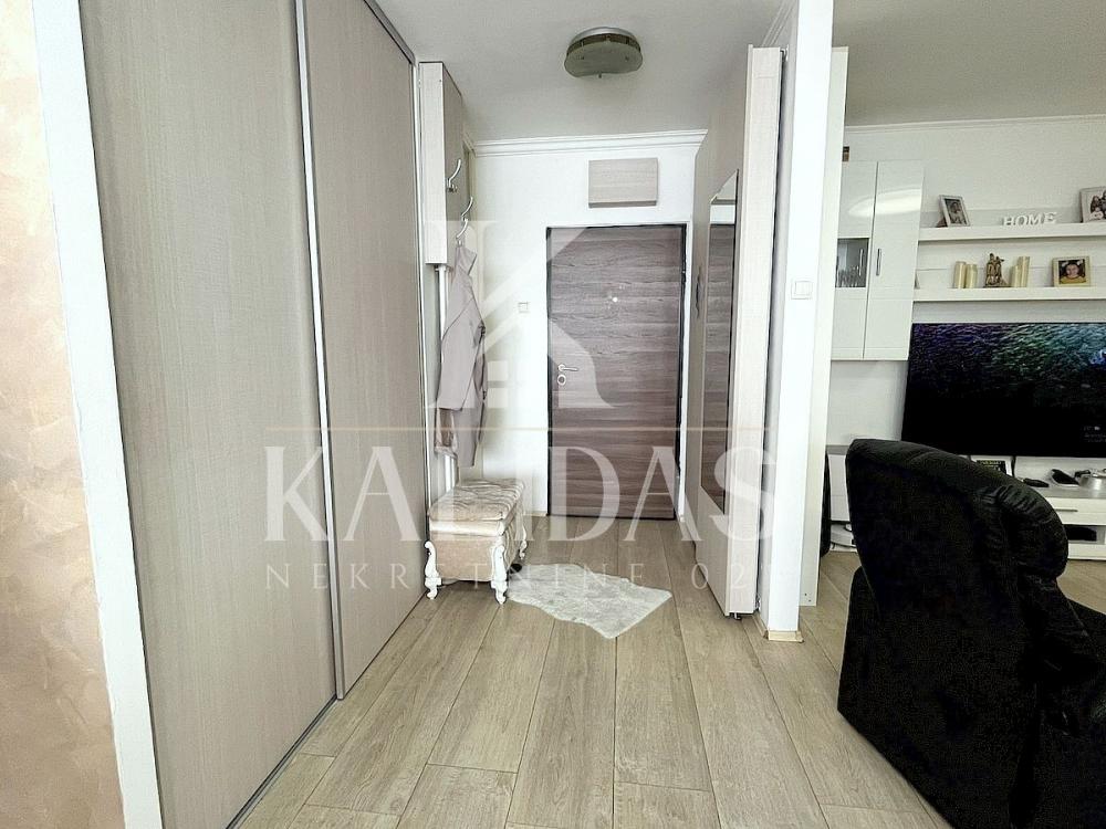 Slika 9 - Stan,NOVI SAD,LIMAN 2,kv: 71, € 226600, ID: 1008928