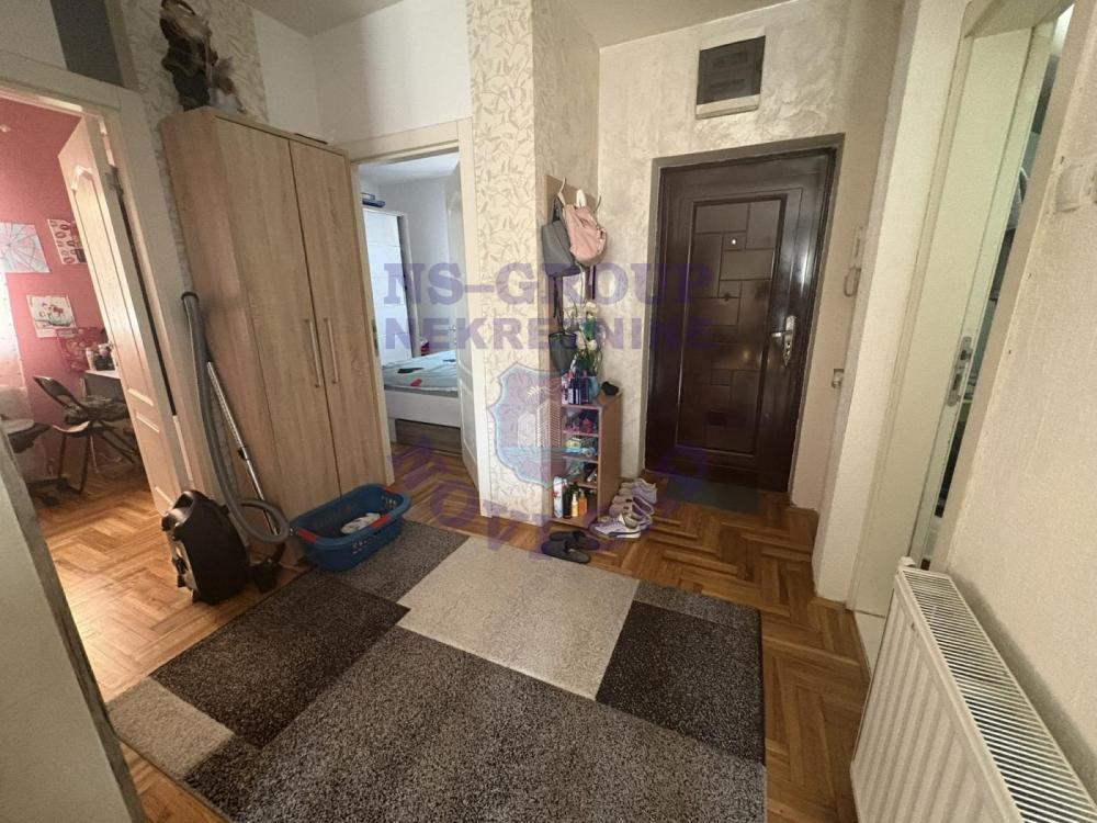 Slika 7 - Odličan troiposoban stan na Somborskoj rampi