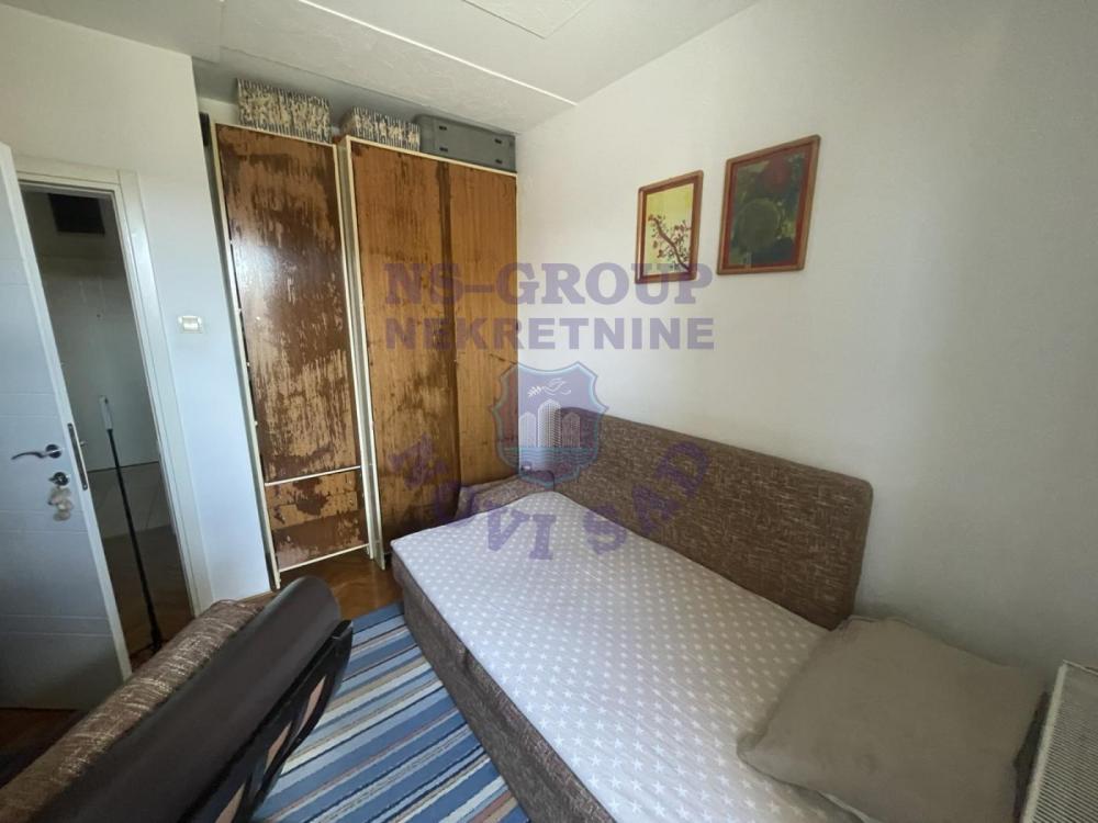 Slika 5 - Odličan dvoiposoban stan na Novom Naselju!