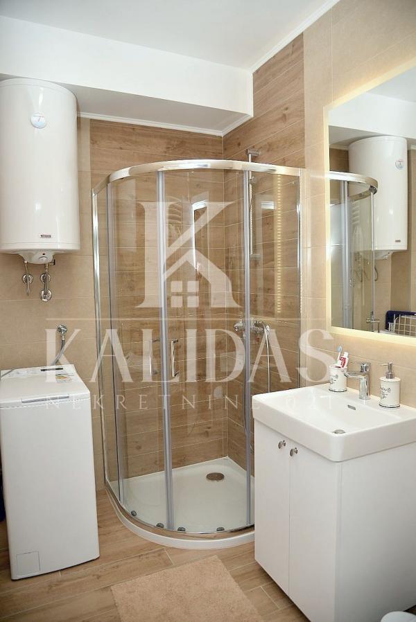 Slika 8 - Stan,NOVI SAD,GRBAVICA,kv: 39, € 164800, ID: 1008940