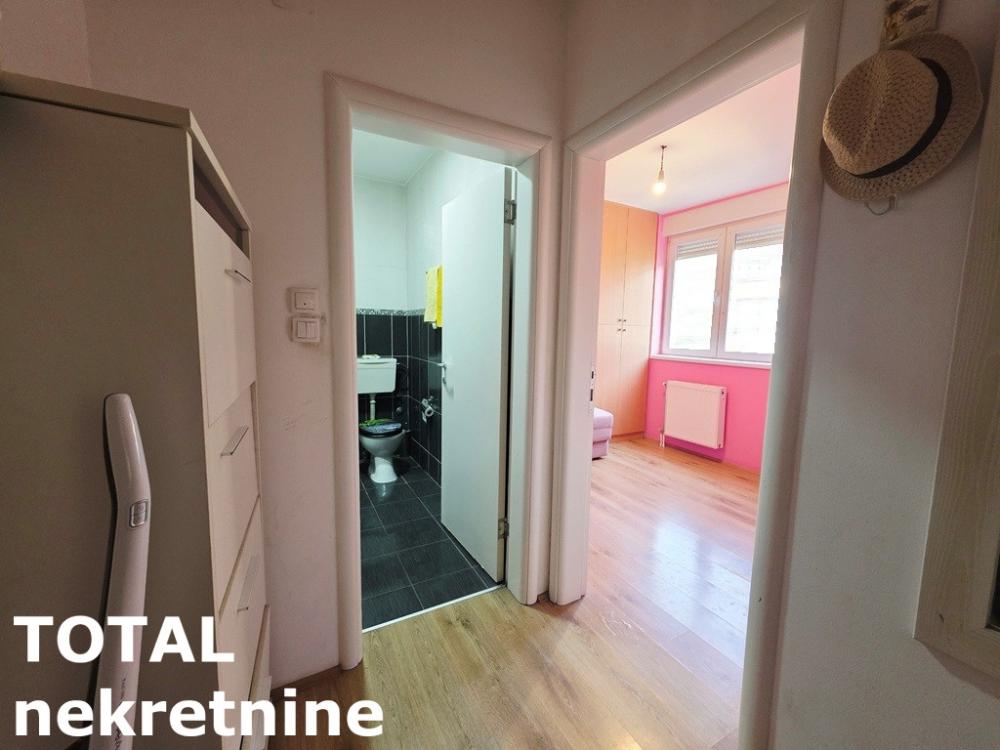 Slika 8 - Stan,NOVI SAD,BULEVAR,kv: 33.00, € 120000, ID: 1103033